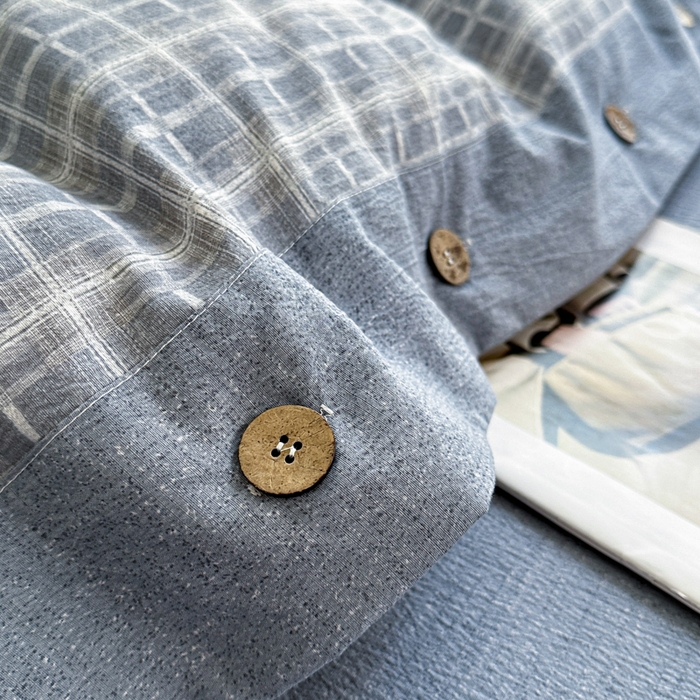 91家纺网 家纺一手货源 找家纺 七里香 2025秋冬新款A类加厚高克重亚麻复古风双层纱印花四件套 格颂