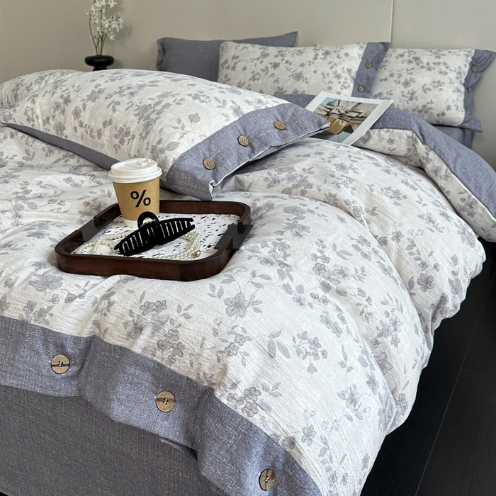 91家纺网 家纺一手货源 找家纺 七里香 2025秋冬新款A类加厚高克重亚麻复古风双层纱印花四件套 花之舞