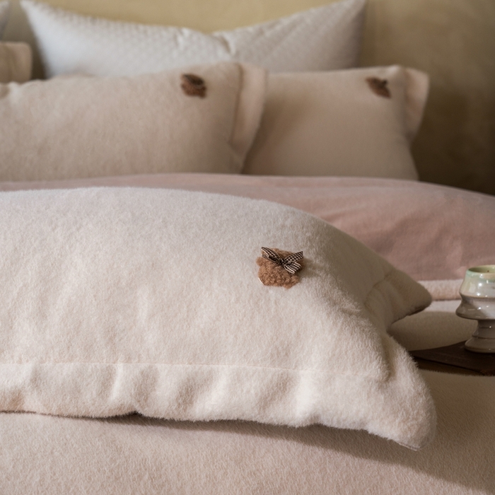 91家纺网 家纺一手货源 找家纺 佳汐蓝家纺 2025新款亲肤舒适A类糯米绒四件套 糯米绒 芝士奶