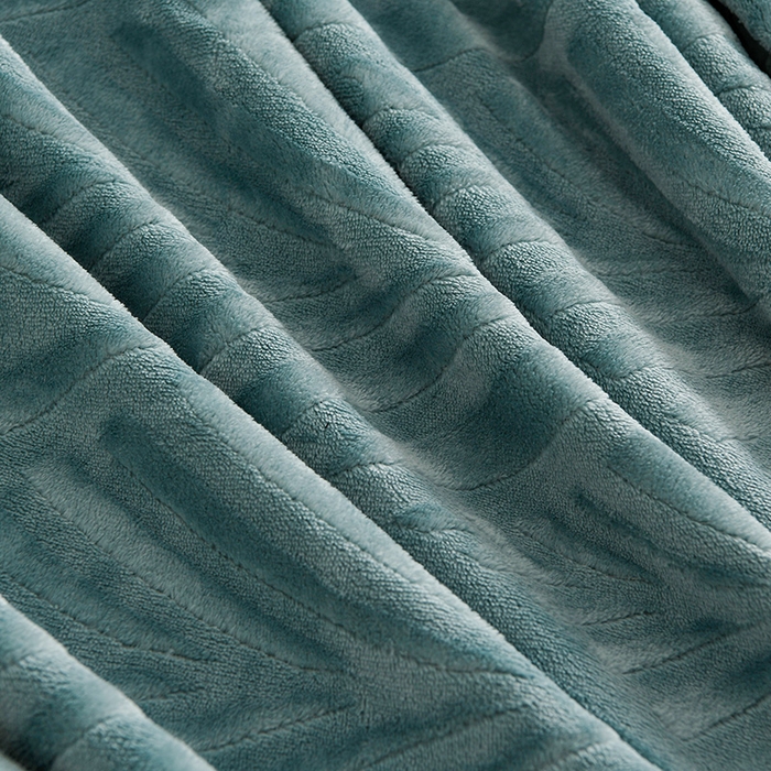 91家纺网 家纺一手货源 找家纺 紫月轩家纺 2025新款牛奶绒雕花四件套香槟-水绿