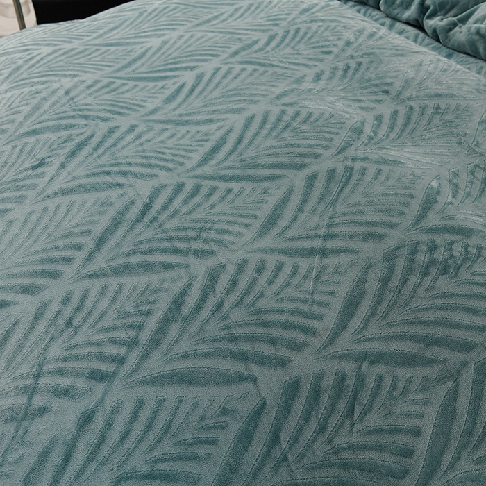 91家纺网 家纺一手货源 找家纺 紫月轩家纺 2025新款牛奶绒雕花四件套香槟-水绿