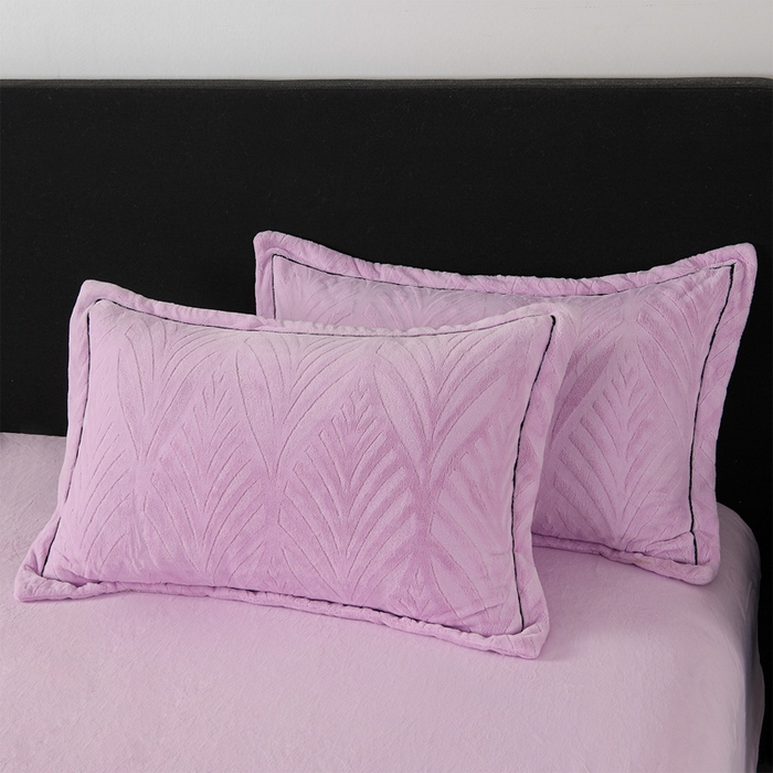 91家纺网 家纺一手货源 找家纺 紫月轩家纺 2025新款牛奶绒雕花四件套香槟-紫