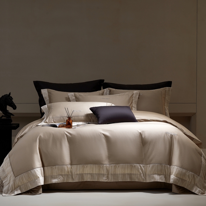 91家纺网 家纺一手货源 找家纺 佳汐蓝家纺 2025新款亲肤舒适色织提花四件套-格瑞丝 格瑞丝-檀雾咖