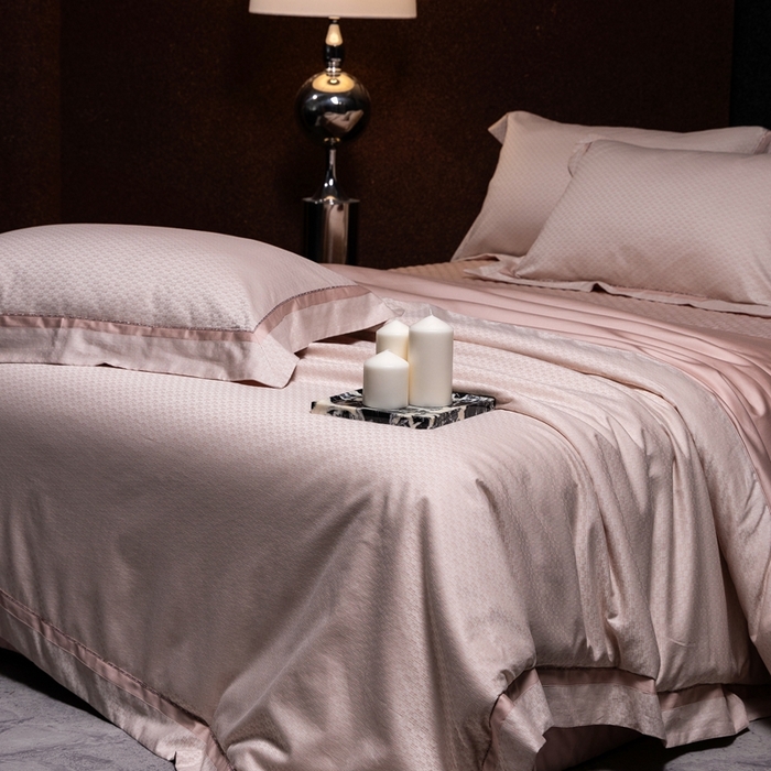 91家纺网 家纺一手货源 找家纺 （总）佳汐蓝家纺 2025新款亲肤舒适色织提花四件套-茜茜格