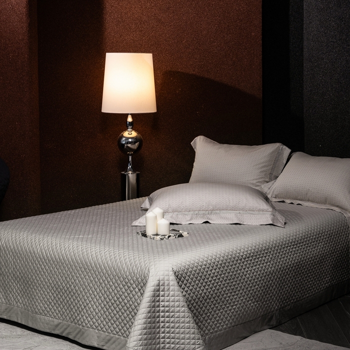 91家纺网 家纺一手货源 找家纺 佳汐蓝家纺 2025新款亲肤舒适色织提花四件套-茜茜格 茜茜格-灰