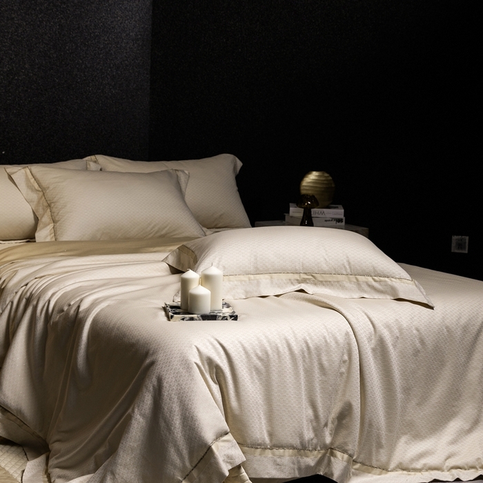 91家纺网 家纺一手货源 找家纺 佳汐蓝家纺 2025新款亲肤舒适色织提花四件套-茜茜格 茜茜格-黄