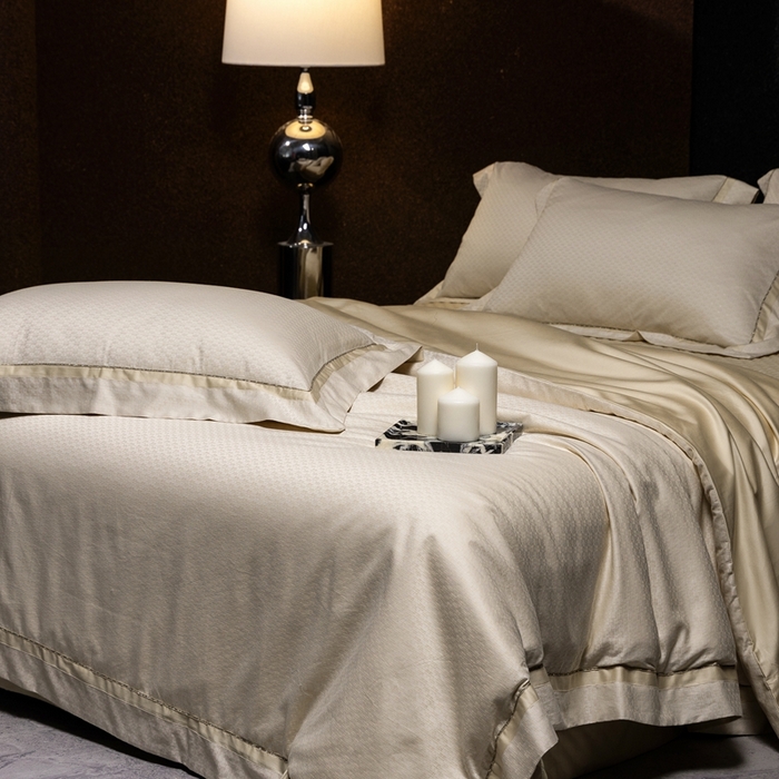 91家纺网 家纺一手货源 找家纺 佳汐蓝家纺 2025新款亲肤舒适色织提花四件套-茜茜格 茜茜格-黄