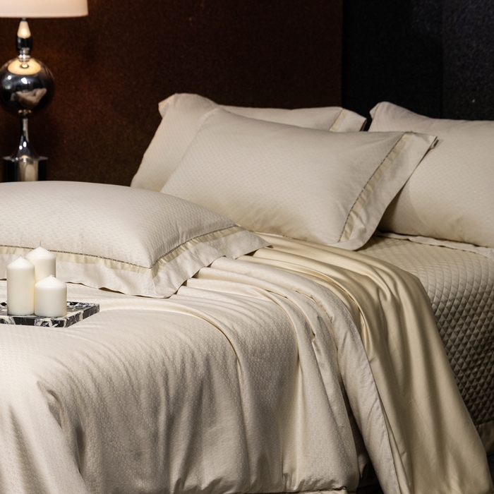 91家纺网 家纺一手货源 找家纺 佳汐蓝家纺 2025新款亲肤舒适色织提花四件套-茜茜格 茜茜格-黄