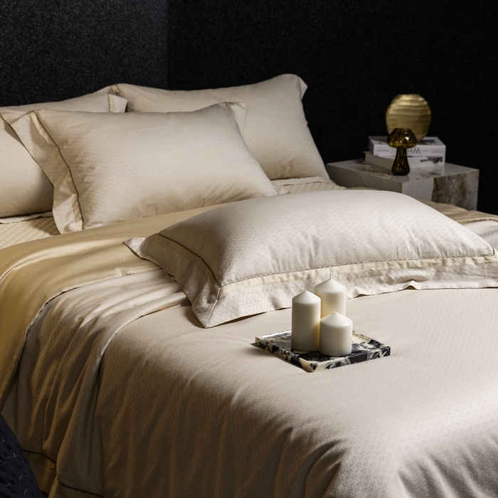 91家纺网 家纺一手货源 找家纺 佳汐蓝家纺 2025新款亲肤舒适色织提花四件套-茜茜格 茜茜格-黄