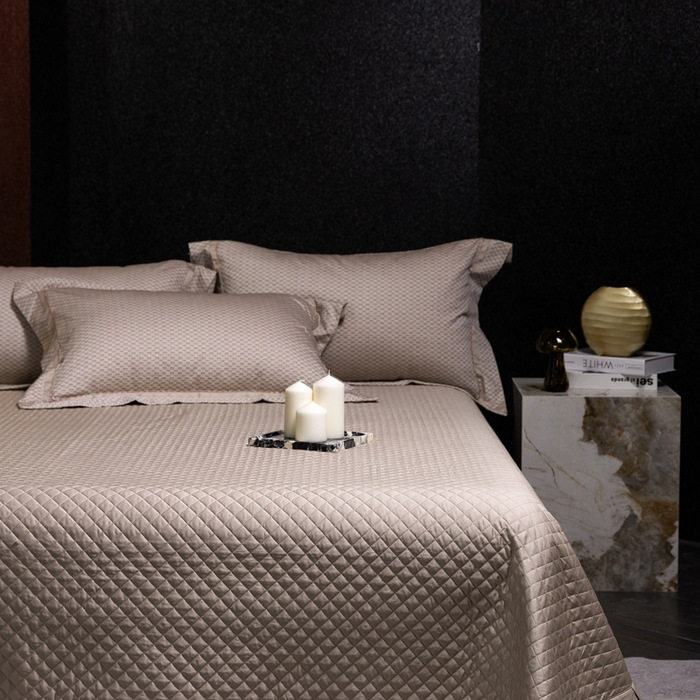 91家纺网 家纺一手货源 找家纺 佳汐蓝家纺 2025新款亲肤舒适色织提花四件套-茜茜格 茜茜格-咖