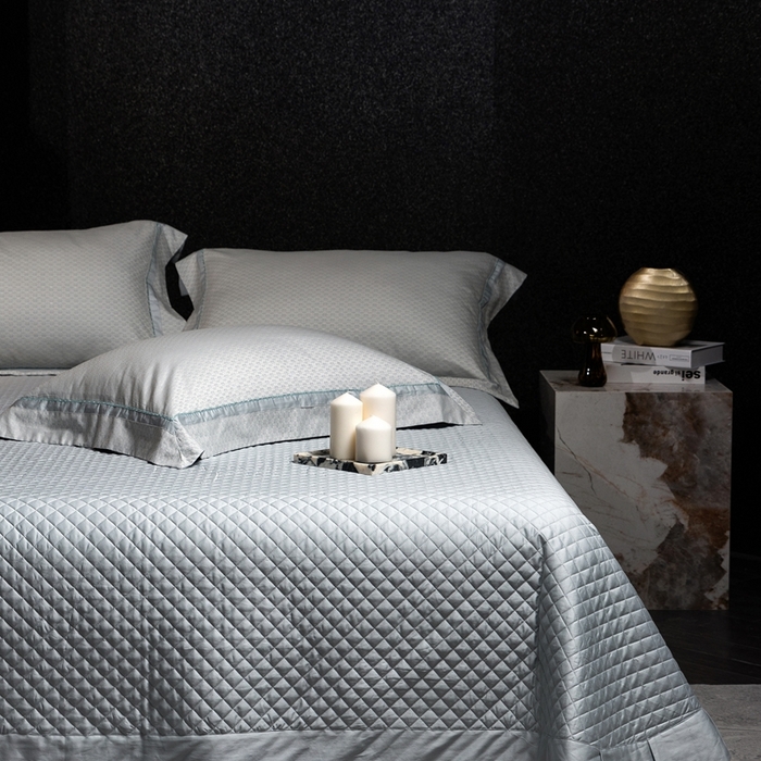 91家纺网 家纺一手货源 找家纺 佳汐蓝家纺 2025新款亲肤舒适色织提花四件套-茜茜格 茜茜格-蓝