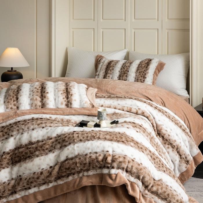 91家纺网 家纺一手货源 找家纺 佳汐蓝家纺 2025新款亲肤舒适A类波点兔毛绒四件套-波点兔毛 波点兔毛-卡其