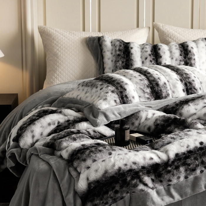 91家纺网 家纺一手货源 找家纺 佳汐蓝家纺 2025新款亲肤舒适A类波点兔毛绒四件套-波点兔毛 波点兔毛-深灰