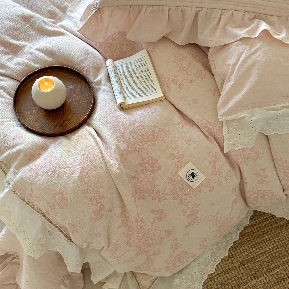 91家纺网 家纺一手货源 找家纺 漫调家纺 2025新款棉麻提花床盖四件套-棉麻絮语 棉麻絮语-粉