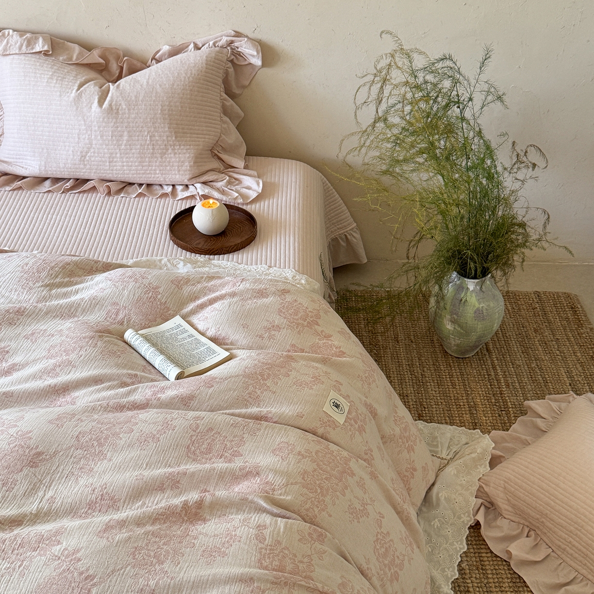 91家纺网 家纺一手货源 找家纺 漫调家纺 2025新款棉麻提花床盖四件套-棉麻絮语 棉麻絮语-粉