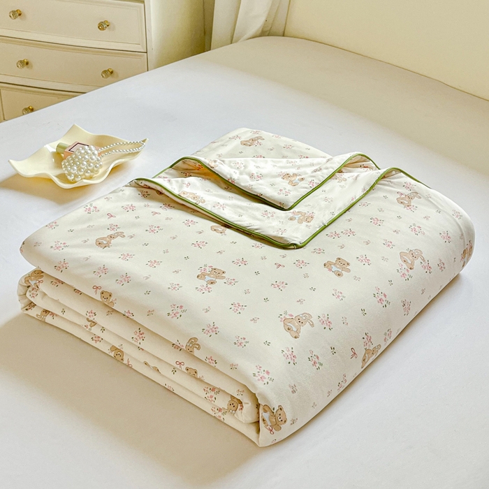 91家纺网 家纺一手货源 找家纺 小叮当家纺仓储工厂店 2025新款A类母婴级宝宝被子豆豆绒牛奶针织棉被子大豆被春秋被秋冬被婴童被夏凉被 牛奶针织被-熊兔恋记