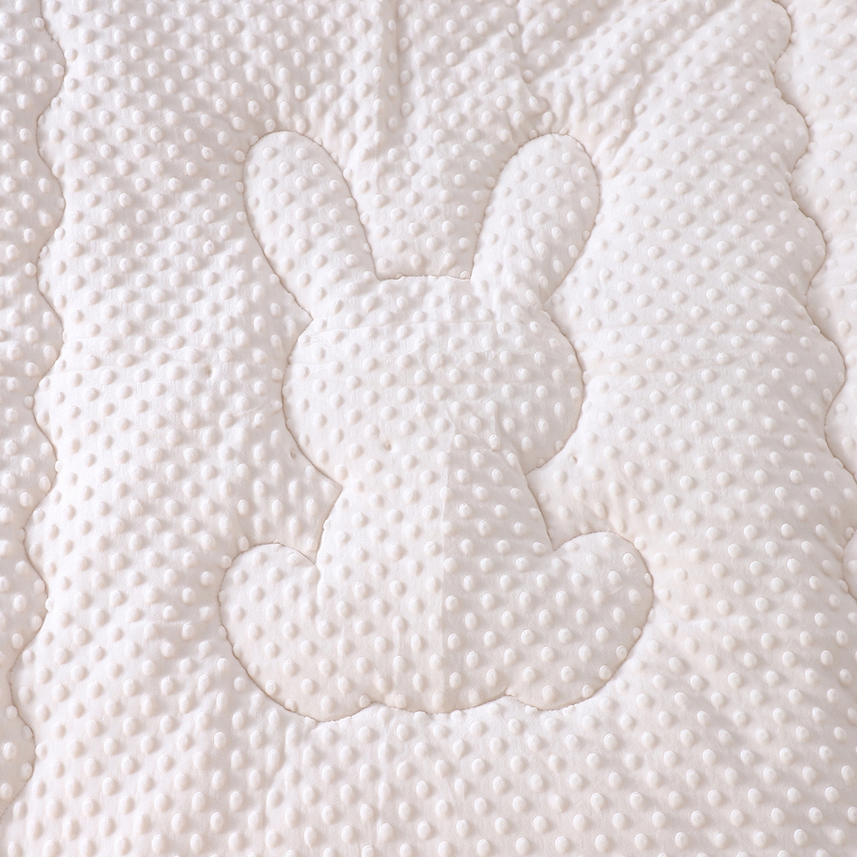 91家纺网 家纺一手货源 找家纺 悦织湾家纺 小海星款针织棉宝宝绒豆豆被被子被芯2025新款秋冬轻奢时尚单人床学生宿舍毛毯 萌兔假日