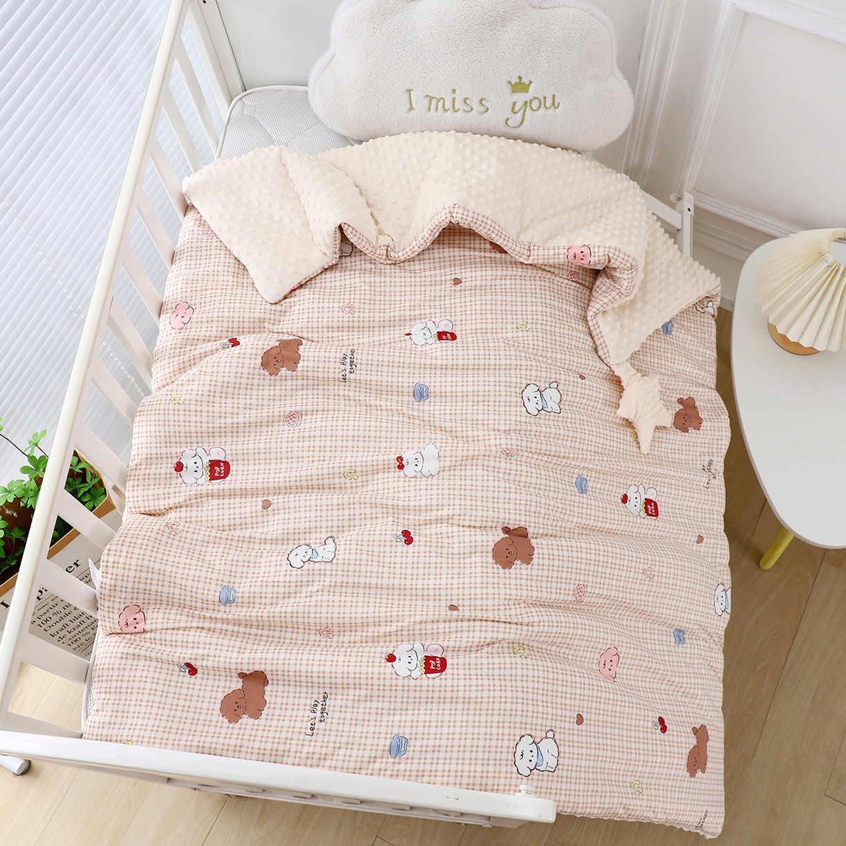 91家纺网 家纺一手货源 找家纺 悦织湾家纺 小海星款针织棉宝宝绒豆豆被被子被芯2025新款秋冬轻奢时尚单人床学生宿舍毛毯 小狗卷卷