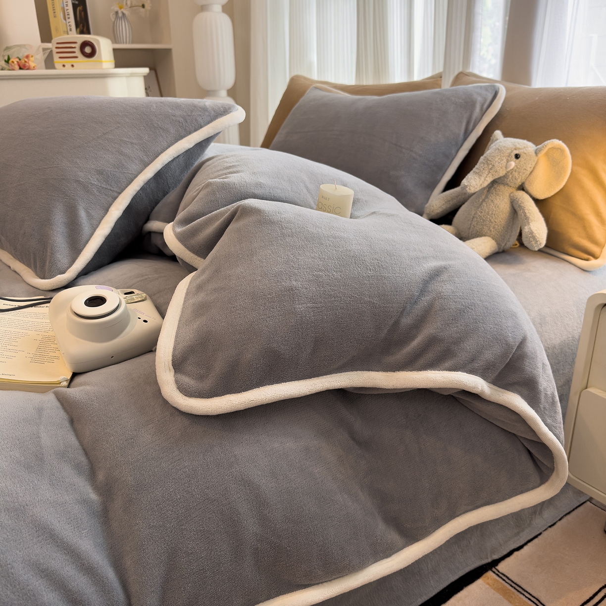 91家纺网 家纺一手货源 找家纺 N先生_2025新款牛奶绒纯色包边四件套 高级灰