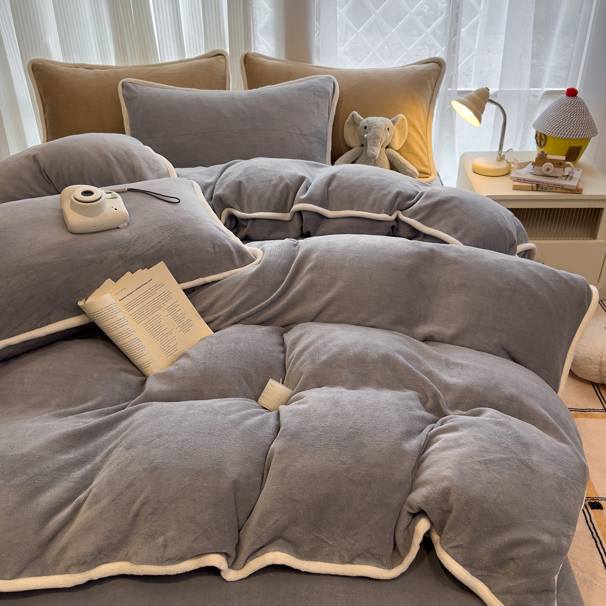 91家纺网 家纺一手货源 找家纺 N先生_2025新款牛奶绒纯色包边四件套 高级灰