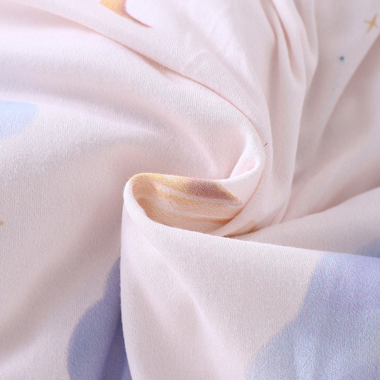 91家纺网 家纺一手货源 找家纺 悦织湾家纺 小海星款针织棉宝宝绒豆豆被被子被芯2025新款秋冬轻奢时尚单人床学生宿舍毛毯 云鲸伴眠