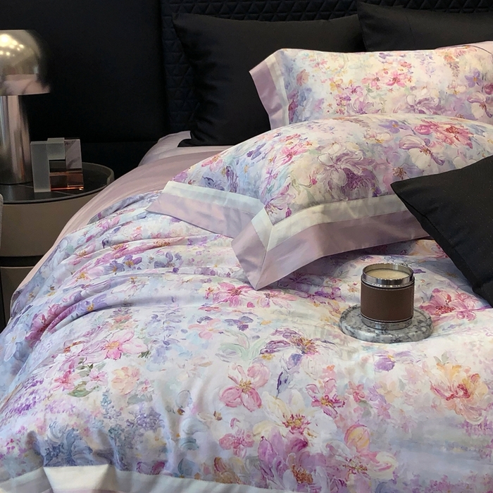 91家纺网 家纺一手货源 找家纺 太古汇家居 2025新款长绒棉纯棉活性丝光工艺数码印花四件套 一亩花棠-紫