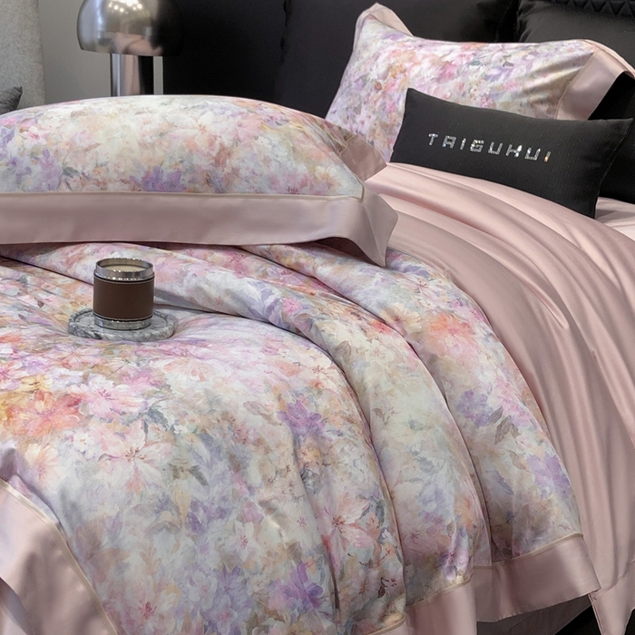 91家纺网 家纺一手货源 找家纺 太古汇家居 2025新款长绒棉纯棉活性丝光工艺数码印花四件套 苒晞-粉