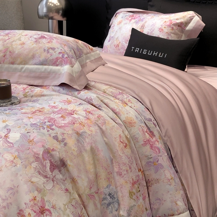 91家纺网 家纺一手货源 找家纺 太古汇家居 2025新款长绒棉纯棉活性丝光工艺数码印花四件套 一亩花棠-粉