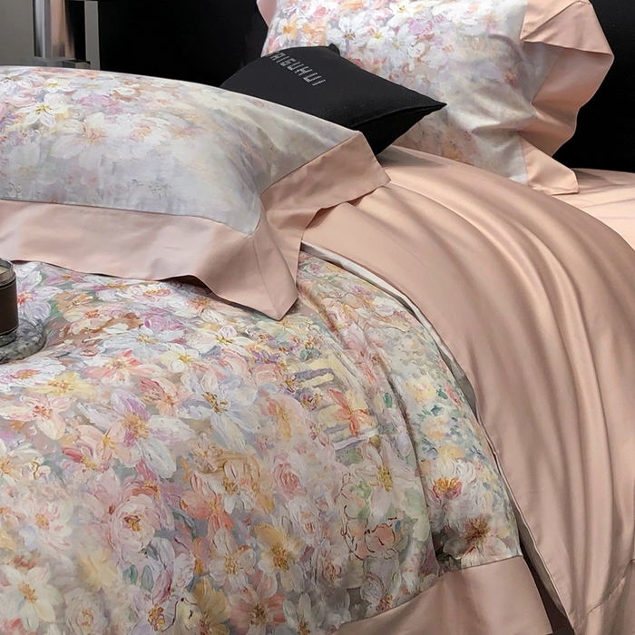 91家纺网 家纺一手货源 找家纺 太古汇家居 2025新款长绒棉纯棉活性丝光工艺数码印花四件套 花慕里-藕粉玉