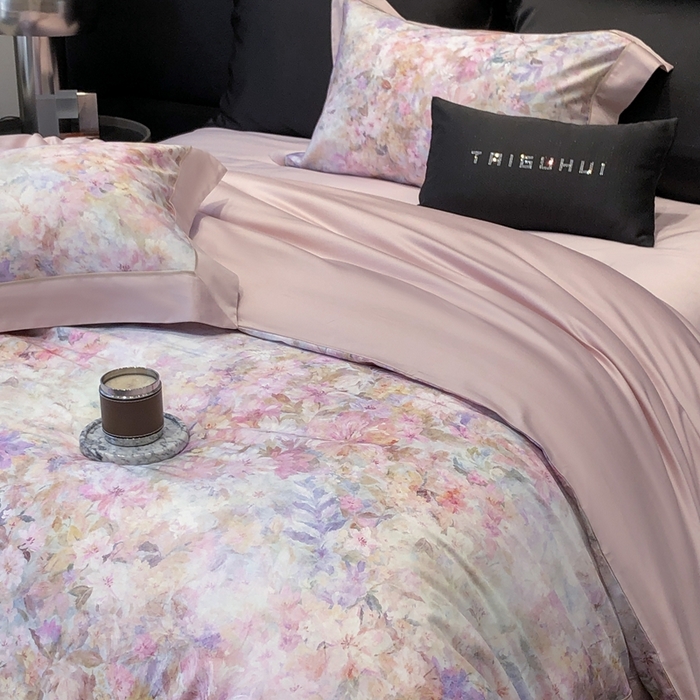 91家纺网 家纺一手货源 找家纺 太古汇家居 2025新款长绒棉纯棉活性丝光工艺数码印花四件套 苒晞-粉