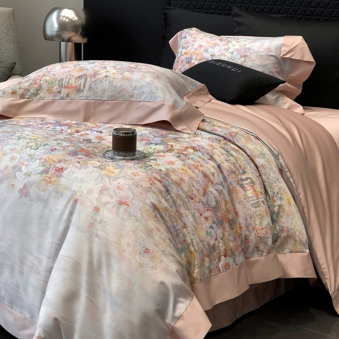 91家纺网 家纺一手货源 找家纺 太古汇家居 2025新款长绒棉纯棉活性丝光工艺数码印花四件套 花慕里-藕粉玉