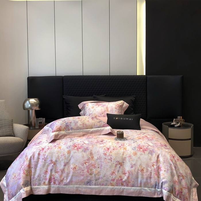 91家纺网 家纺一手货源 找家纺 太古汇家居 2025新款长绒棉纯棉活性丝光工艺数码印花四件套 一亩花棠-粉