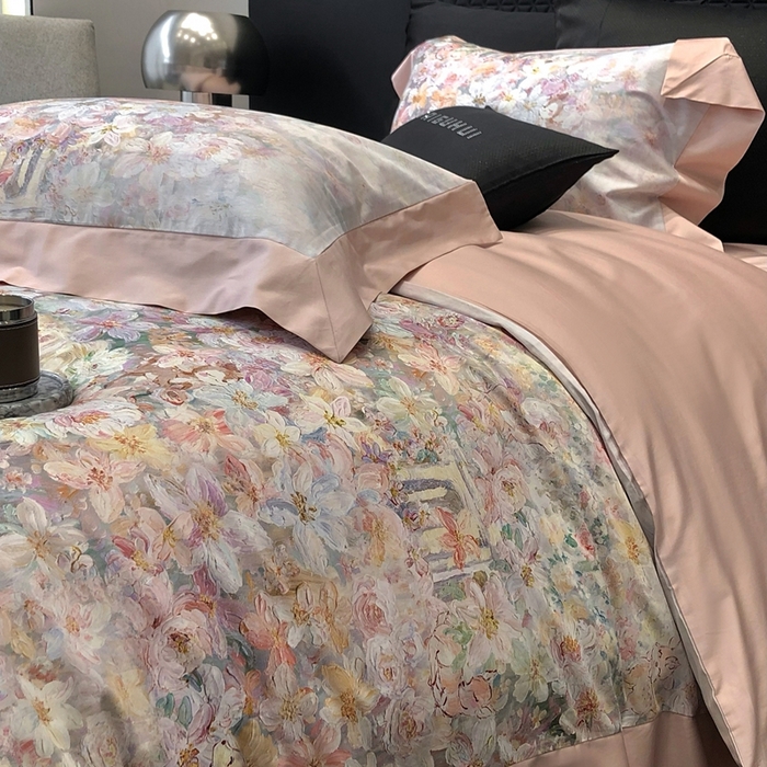 91家纺网 家纺一手货源 找家纺 太古汇家居 2025新款长绒棉纯棉活性丝光工艺数码印花四件套 花慕里-藕粉玉