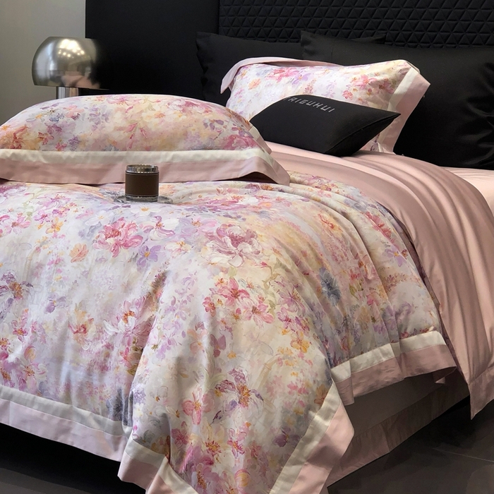 91家纺网 家纺一手货源 找家纺 太古汇家居 2025新款长绒棉纯棉活性丝光工艺数码印花四件套 一亩花棠-粉