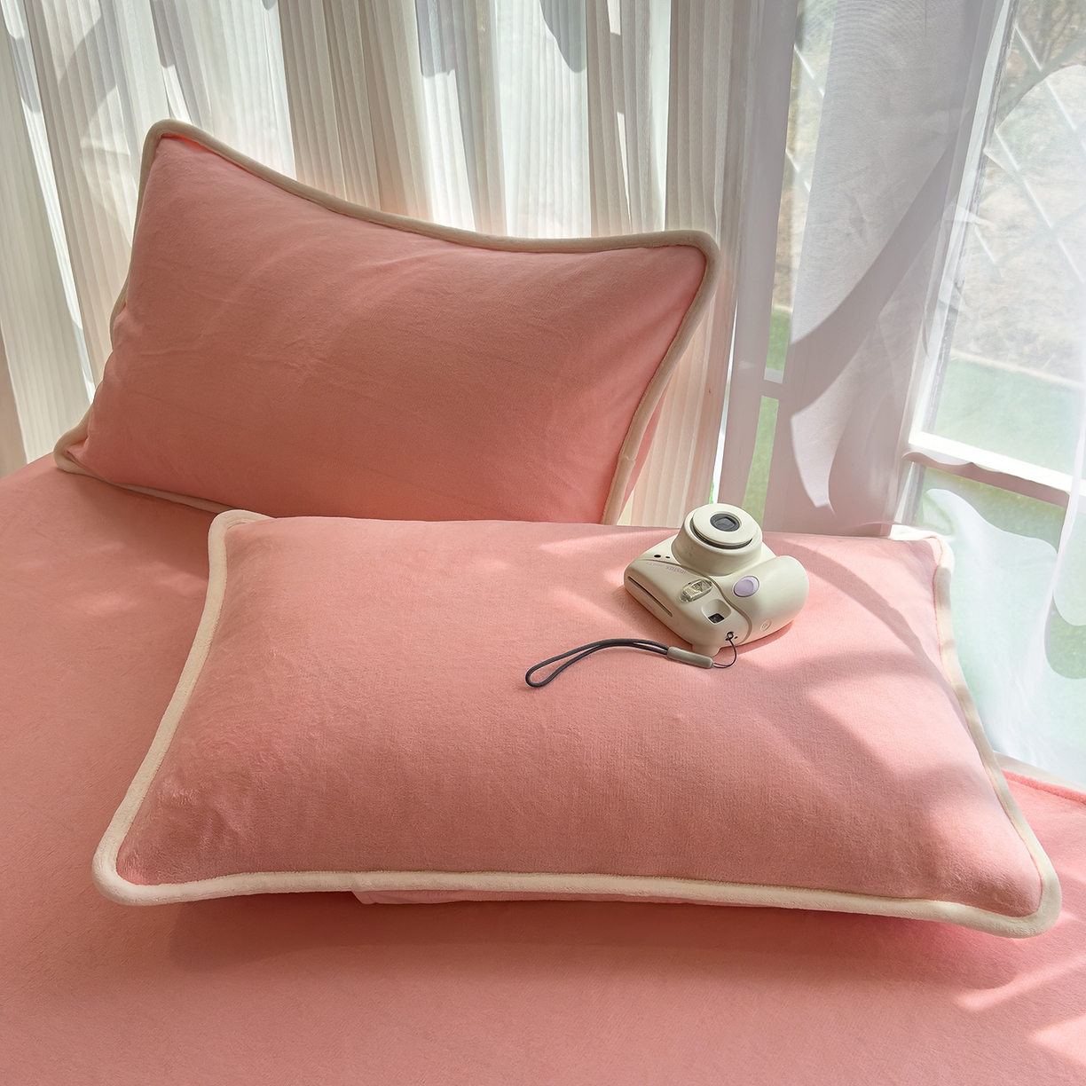 91家纺网 家纺一手货源 找家纺 N先生_2025新款牛奶绒纯色包边四件套 玫瑰粉