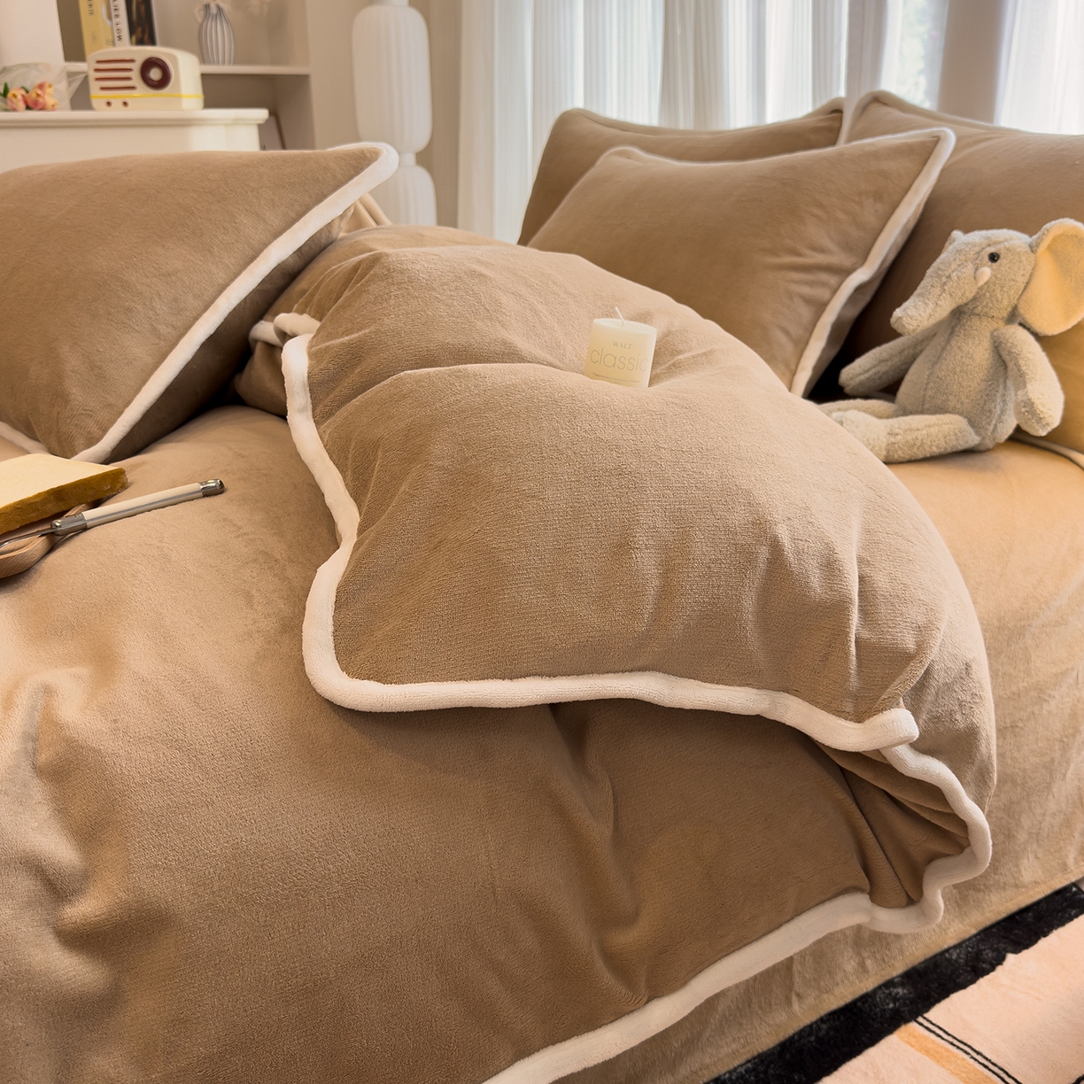 91家纺网 家纺一手货源 找家纺 N先生_2025新款牛奶绒纯色包边四件套 奶茶咖