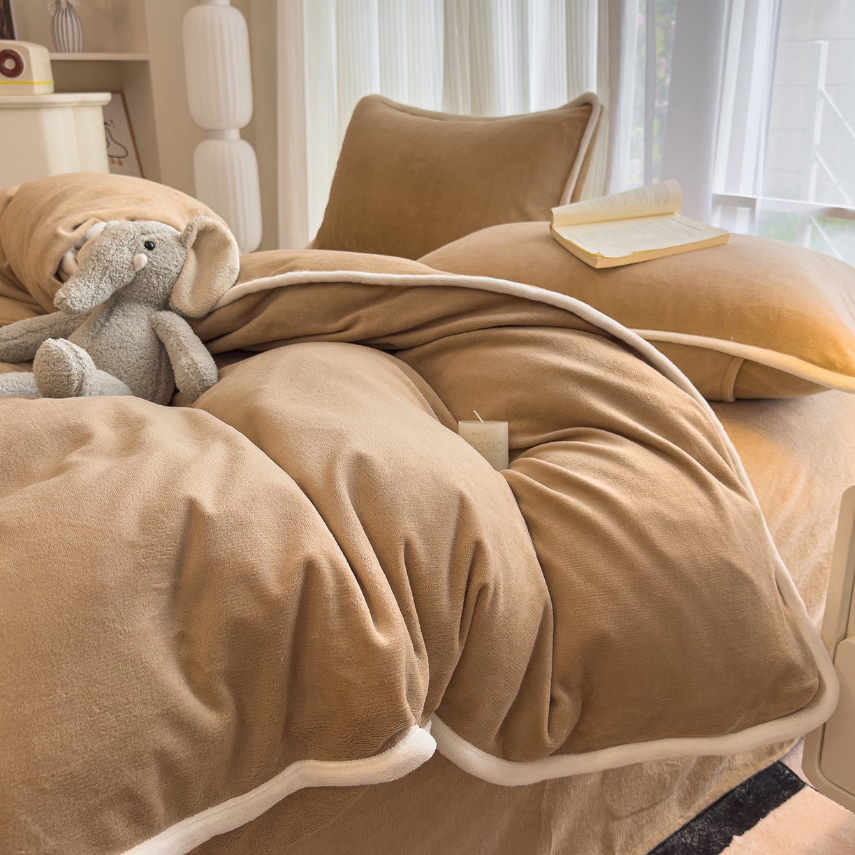 91家纺网 家纺一手货源 找家纺 N先生_2025新款牛奶绒纯色包边四件套 奶茶咖