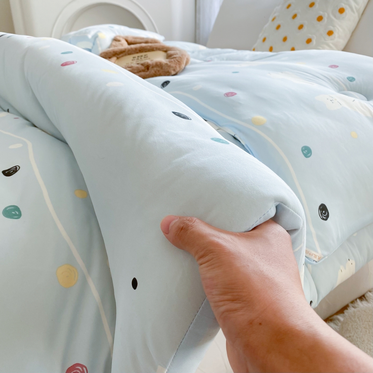 91家纺网 家纺一手货源 找家纺 小叮当家纺仓储工厂店 2025新款A类母婴级宝宝被子豆豆绒牛奶针织棉被子大豆被春秋被秋冬被婴童被夏凉被 牛奶针织被-嗨皮狗