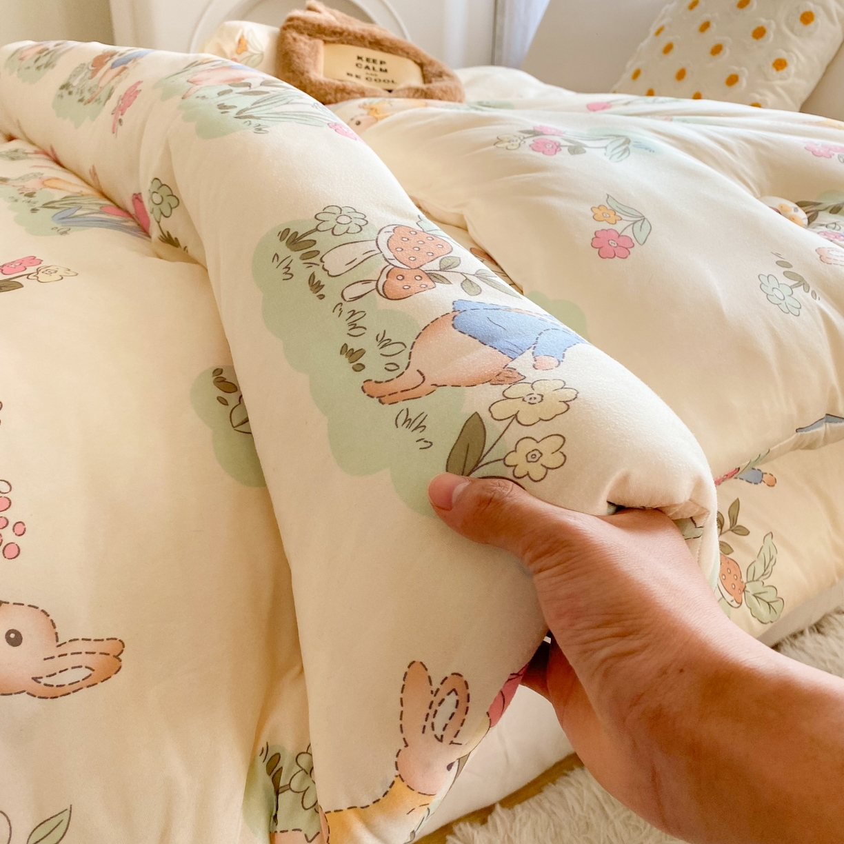 91家纺网 家纺一手货源 找家纺 小叮当家纺仓储工厂店 2025新款A类母婴级宝宝被子豆豆绒牛奶针织棉被子大豆被春秋被秋冬被婴童被夏凉被 牛奶针织被-嗨皮兔