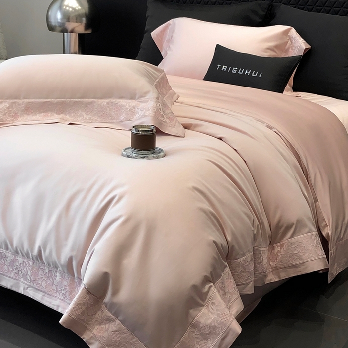 91家纺网 家纺一手货源 找家纺 太古汇家居 2025新款长绒棉纯棉打孔镂空四件套-赫莲娜 赫莲娜-邂逅粉