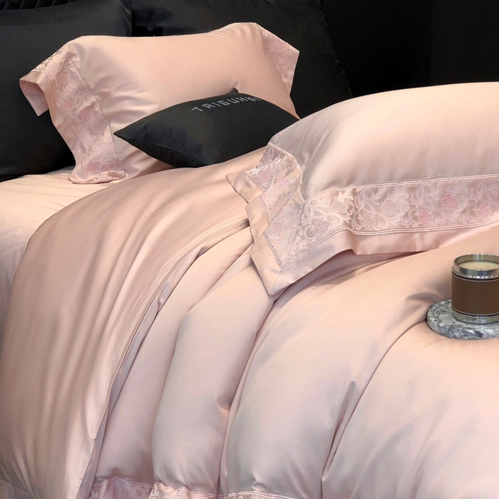 91家纺网 家纺一手货源 找家纺 太古汇家居 2025新款长绒棉纯棉打孔镂空四件套-赫莲娜 赫莲娜-邂逅粉