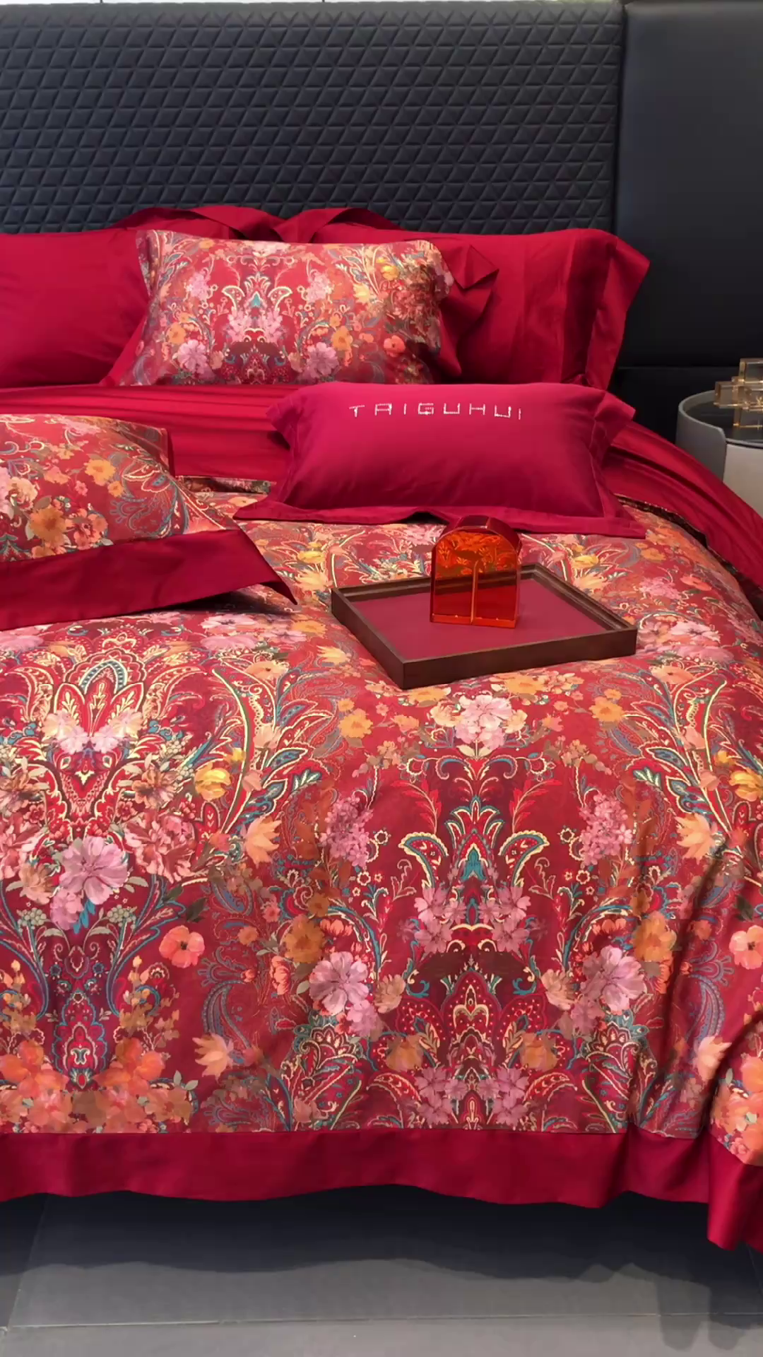 91家纺网 家纺一手货源 找家纺 （总）太古汇家居 2025新款长绒棉纯棉活性丝光工艺婚庆款数码印花四件套