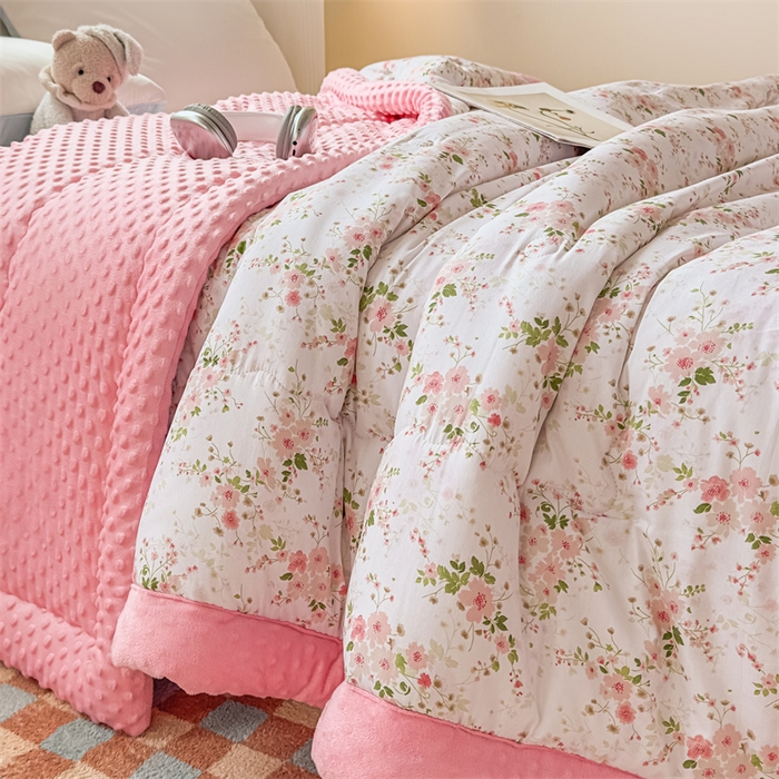 91家纺网 家纺一手货源 找家纺 默忆 2025新款全棉豆豆绒被子豆豆被冬被被芯 花间漫舞