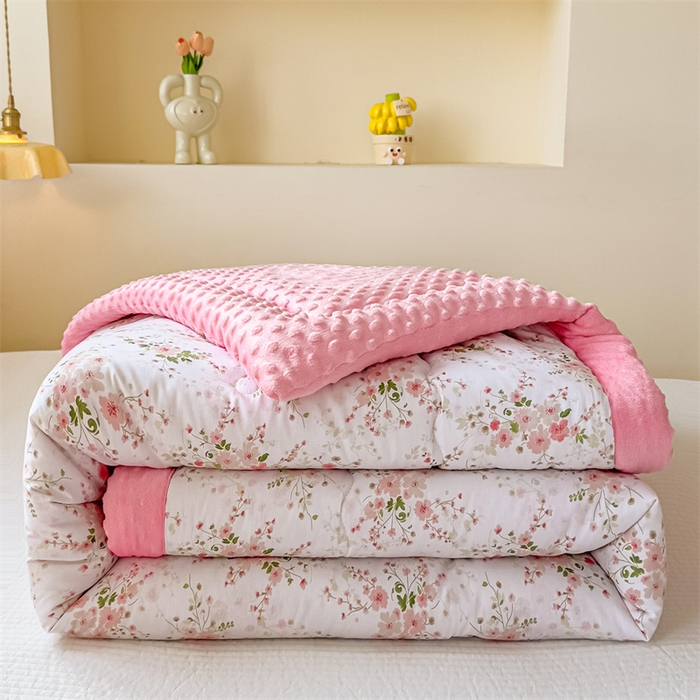 91家纺网 家纺一手货源 找家纺 默忆 2025新款全棉豆豆绒被子豆豆被冬被被芯 花间漫舞