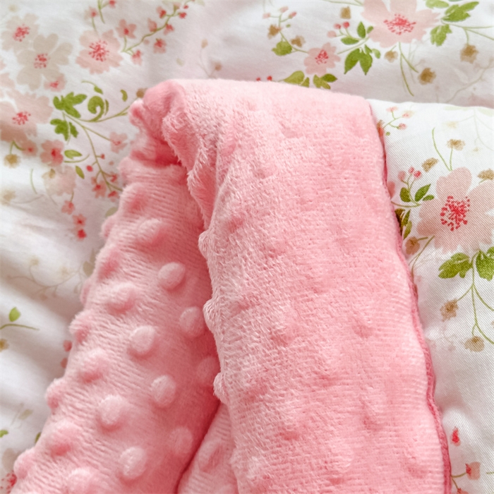 91家纺网 家纺一手货源 找家纺 默忆 2025新款全棉豆豆绒被子豆豆被冬被被芯 花间漫舞