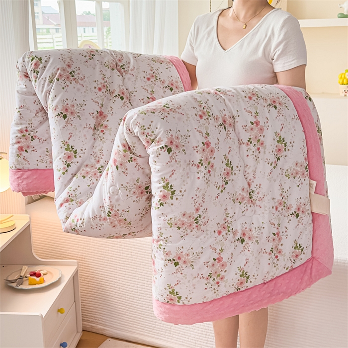 91家纺网 家纺一手货源 找家纺 默忆 2025新款全棉豆豆绒被子豆豆被冬被被芯 花间漫舞