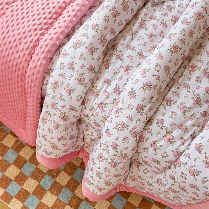 91家纺网 家纺一手货源 找家纺 默忆 2025新款全棉豆豆绒被子豆豆被冬被被芯 桃语春风