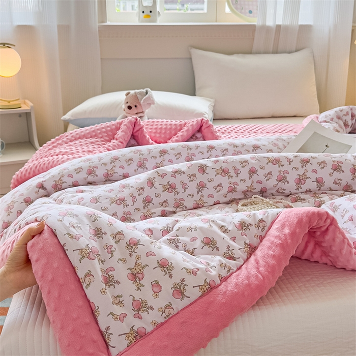 91家纺网 家纺一手货源 找家纺 默忆 2025新款全棉豆豆绒被子豆豆被冬被被芯 桃语春风