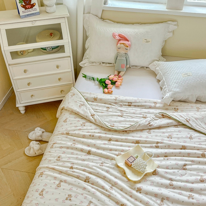 91家纺网 家纺一手货源 找家纺 小叮当家纺仓储工厂店 2025新款A类母婴级宝宝被子豆豆绒牛奶针织棉被子大豆被春秋被秋冬被婴童被夏凉被 牛奶针织被-熊兔恋记