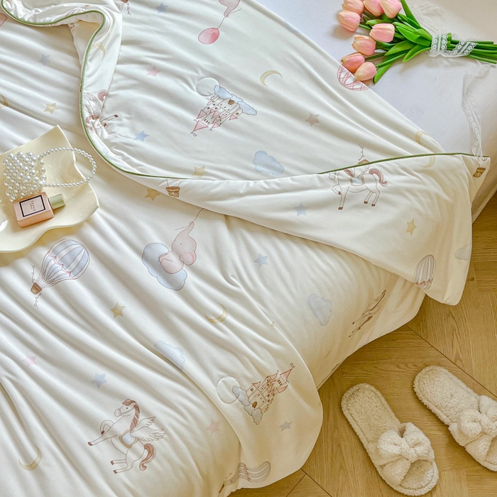 91家纺网 家纺一手货源 找家纺 小叮当家纺仓储工厂店 2025新款A类母婴级宝宝被子豆豆绒牛奶针织棉被子大豆被春秋被秋冬被婴童被夏凉被 牛奶针织被-梦幻岛